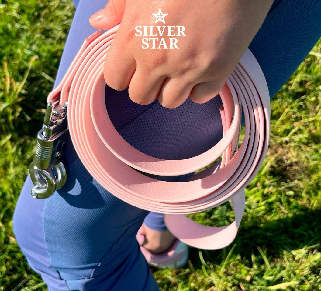 Podstawowy Uwiąz PVC 2,4 m Sweet as Candy z karabińczykiem antypanicznym